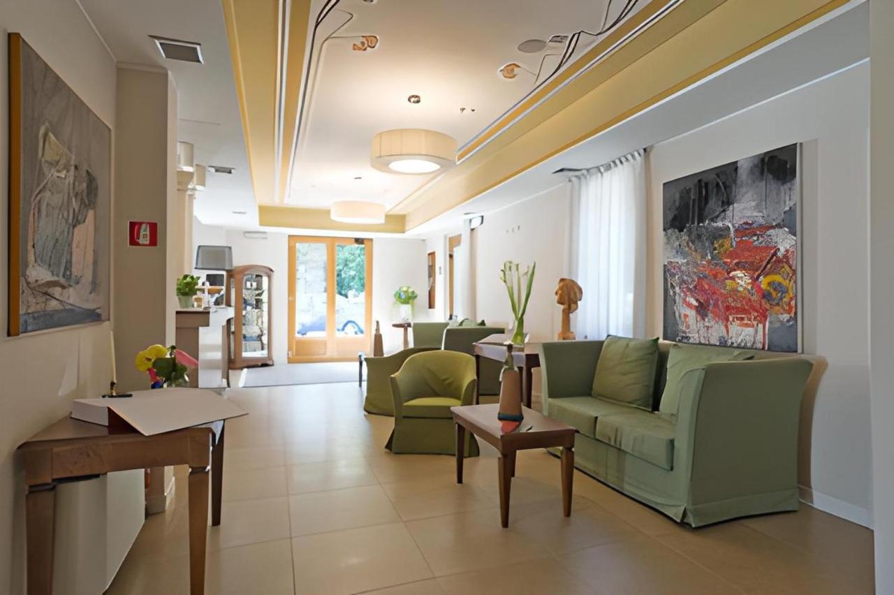Cora Hotels Leon d'Oro CastellʼArquato Extérieur photo
