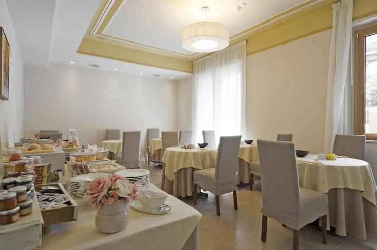 Cora Hotels Leon d'Oro CastellʼArquato Extérieur photo