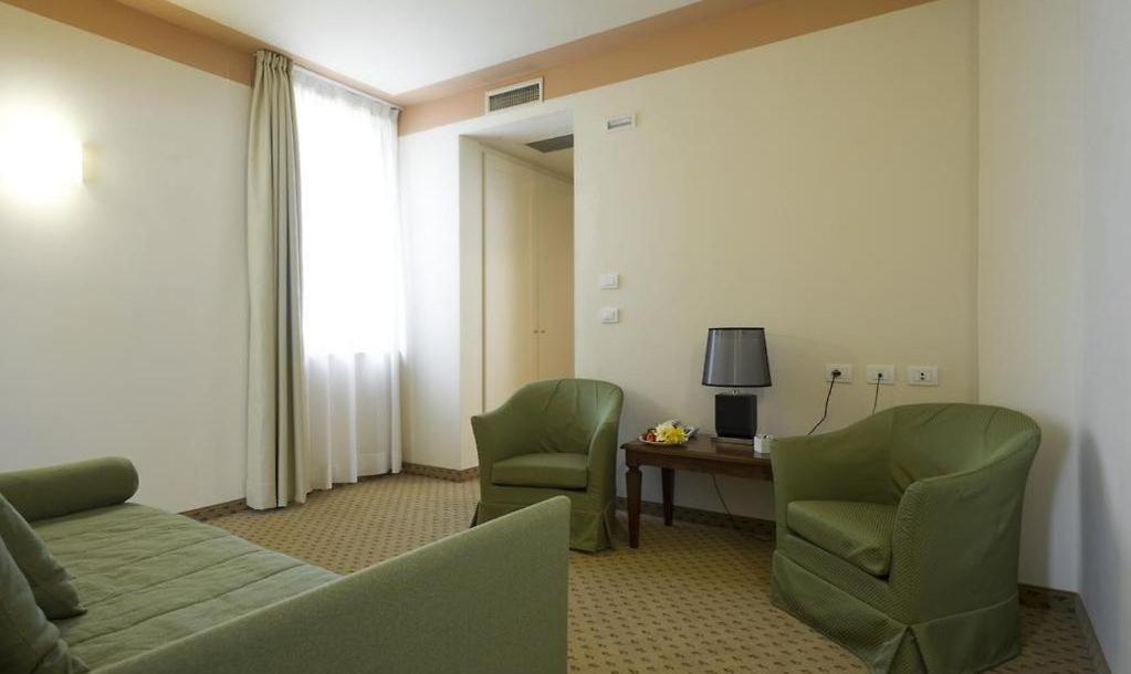 Cora Hotels Leon d'Oro CastellʼArquato Extérieur photo
